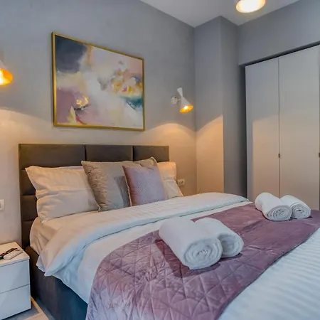 Comfort: 1br In Union Plaza Building Апартаменты *