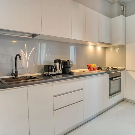 Apartment Comfort: 1br In Union Plaza Building *