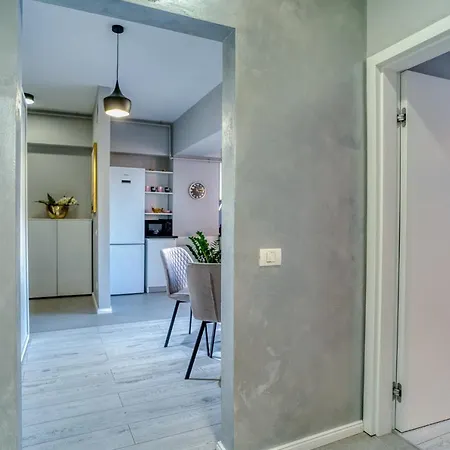 Comfort: 1br In Union Plaza Building Apartment