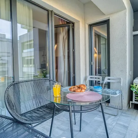 Comfort: 1br In Union Plaza Building