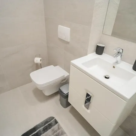 Comfort: 1br In Union Plaza Building Apartment